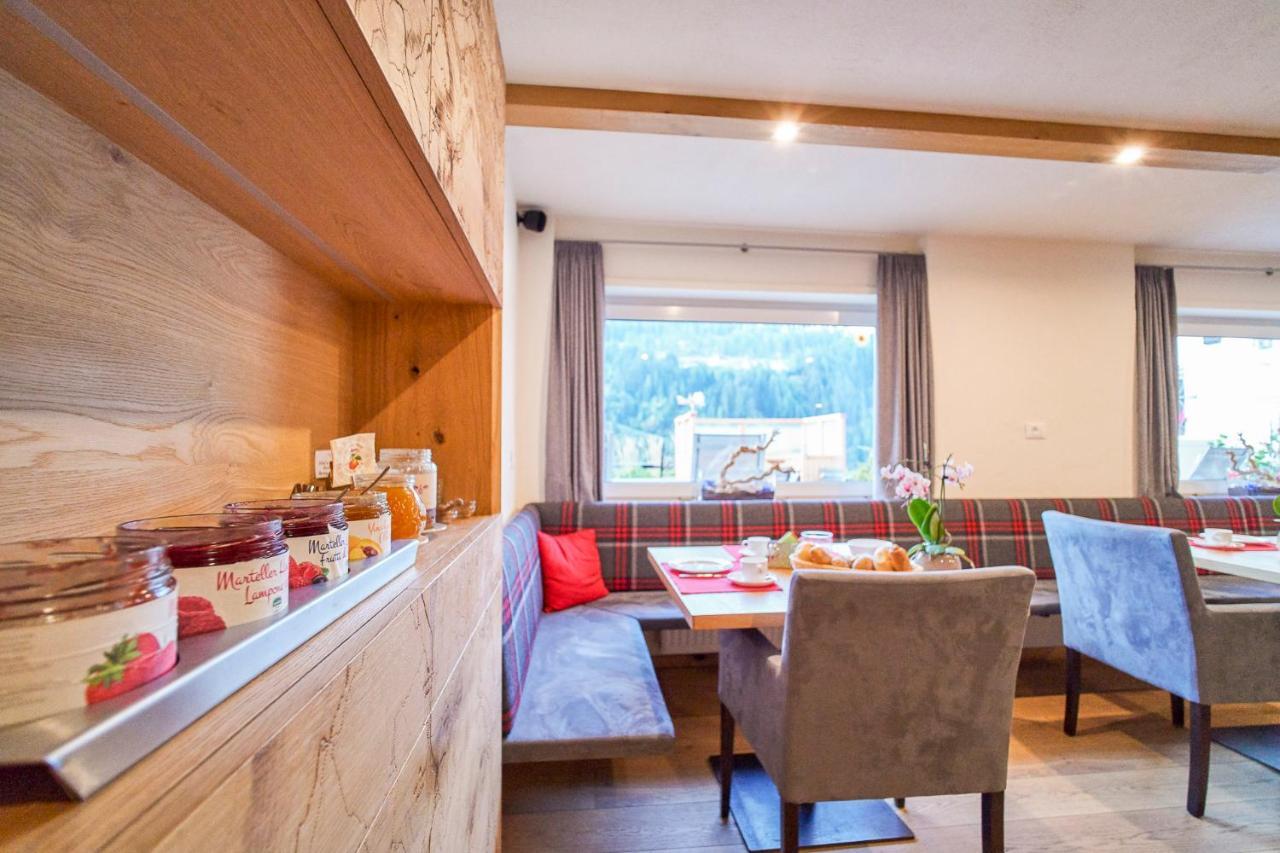 Kedul Santa Cristina Val Gardena